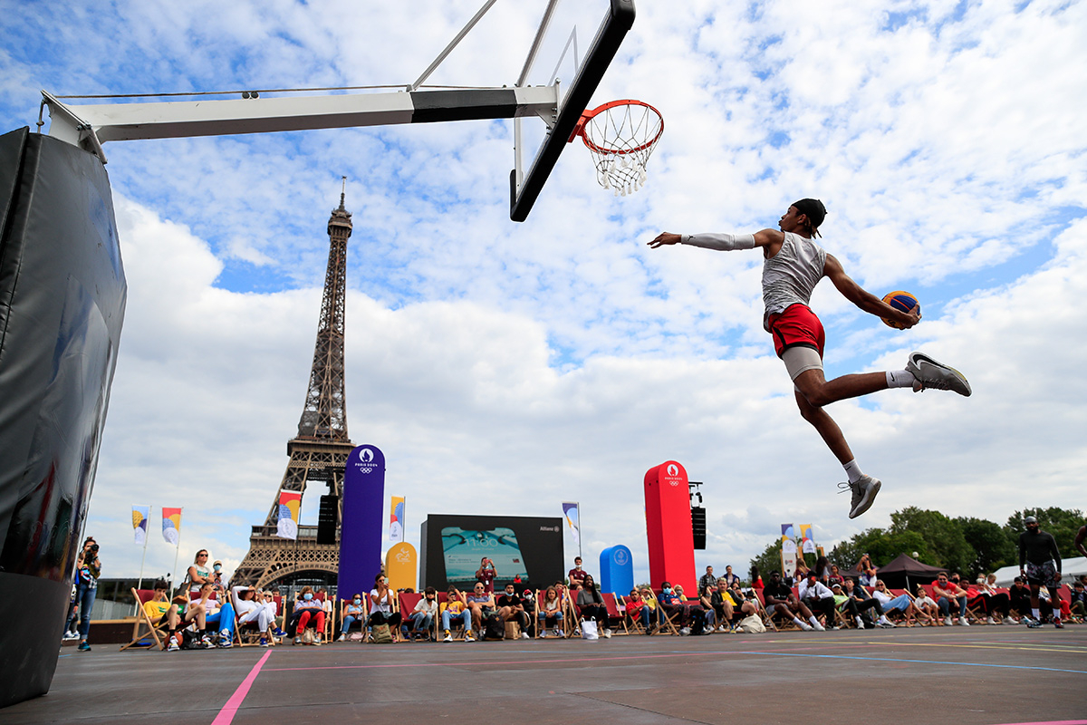 Basket Paris @ KMSP